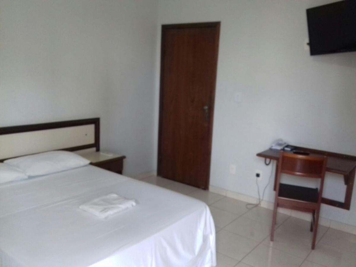 Murad Palace Hotel Joao Pinheiro Buitenkant foto