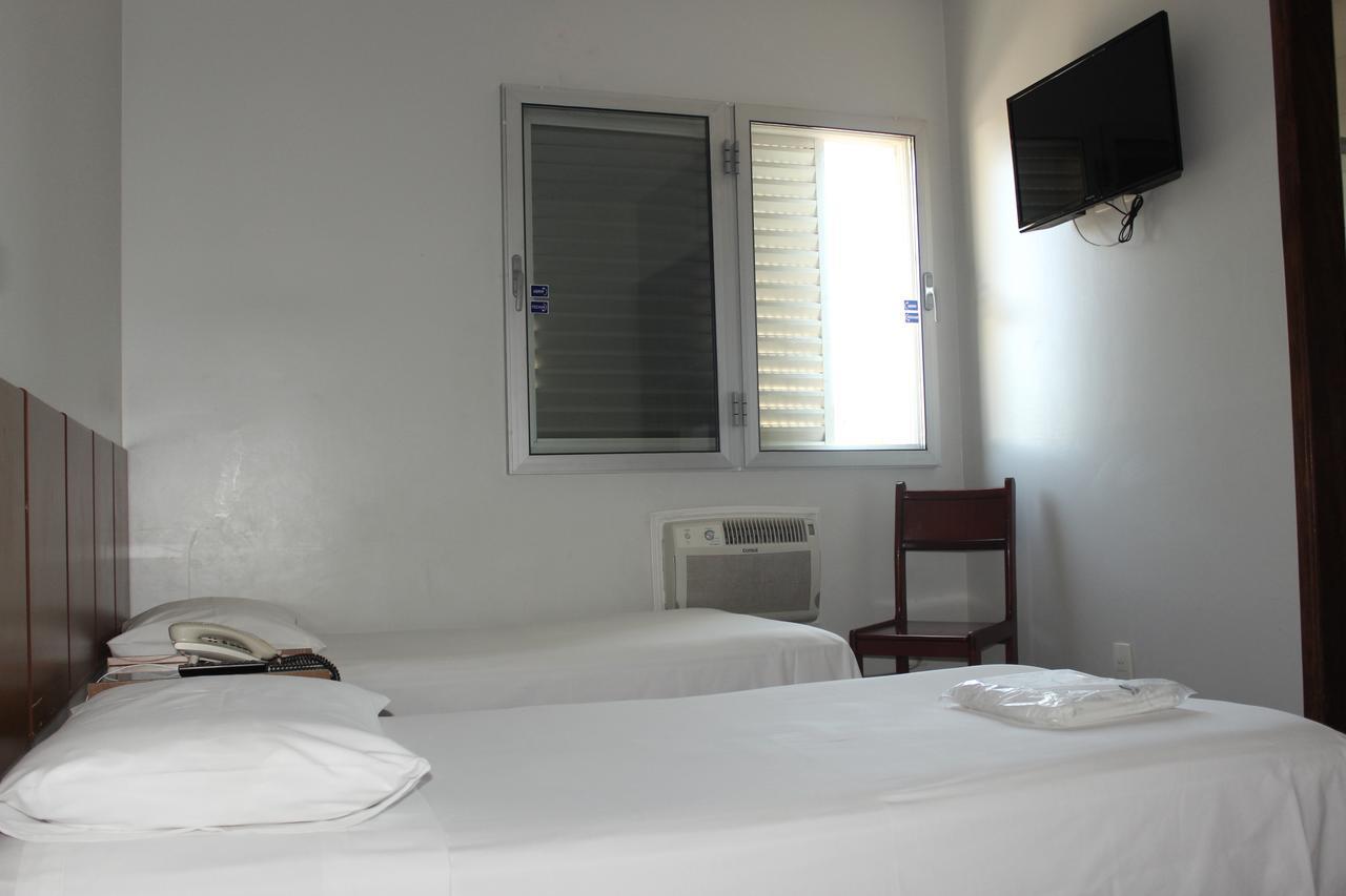 Murad Palace Hotel Joao Pinheiro Buitenkant foto